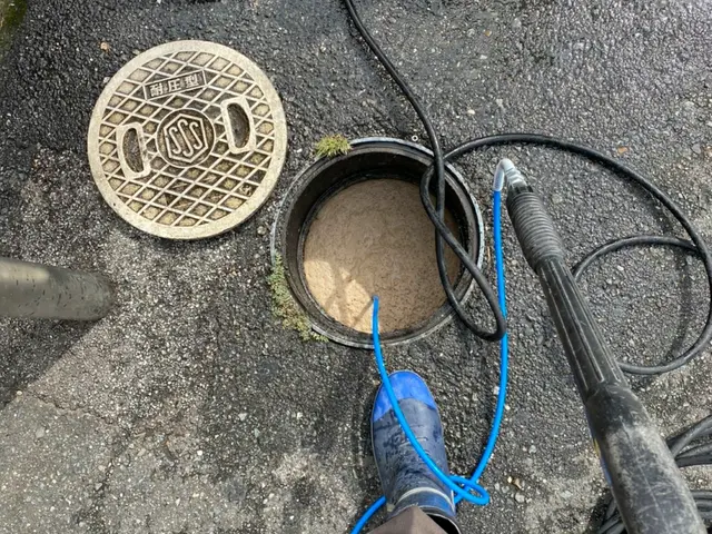 排水管高圧洗浄は地元の三重水道修理センターにお任せください！水道局指定工事店ですサービスの画像