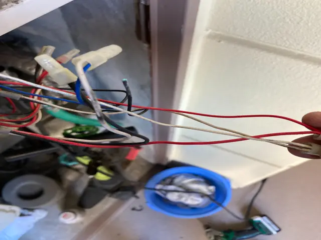 給湯器交換はお任せください。施工30年の実績、安心の施工保証あります。サービスの画像