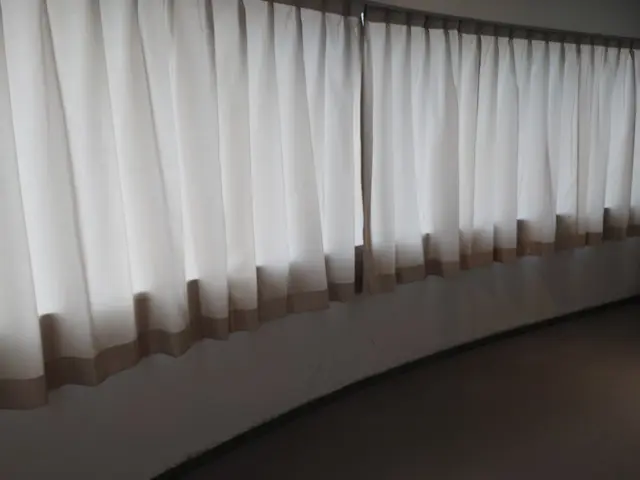 地元限定、格安料金！カーテンレール取付☆２か所目以降は1,500円/1ヶ所です。サービスの画像