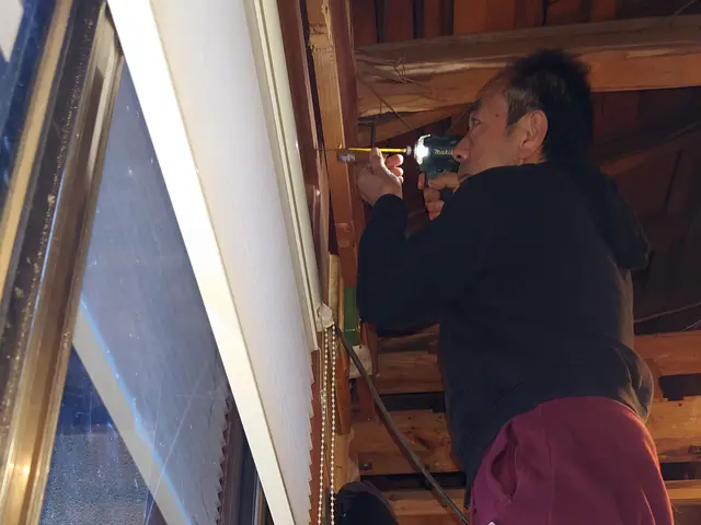 地元限定、格安料金！カーテンレール取付☆２か所目以降は1,500円/1ヶ所です。サービスの画像