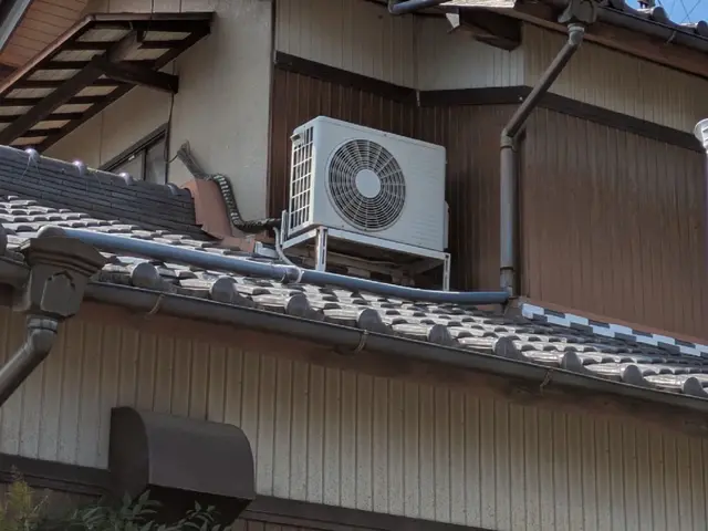 期間限定で値下げ中です！予約するなら今！エアコン取外し回収セットのサービスです。サービスの画像