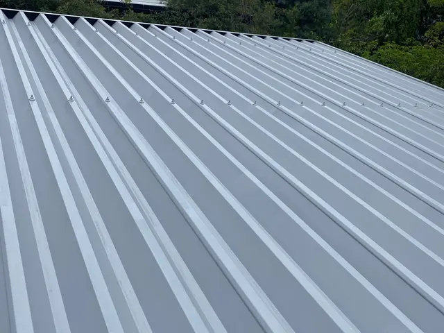 1日でも1年でも長くをモットーに丁寧に塗装致します。サービスの画像