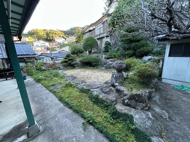 ☆お庭周りの植栽をコンパクトに、綺麗な印象に整えます☆サービスの画像