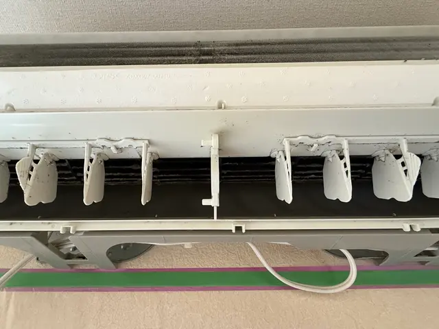 ◎水漏れ・ガス漏れ修理承ります！※水漏れ修理はノーマルエアコンのみ対応となりますサービスの画像