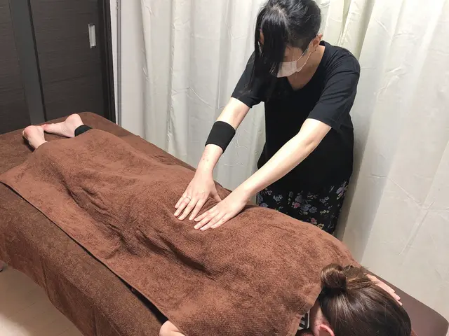 出張リラクゼーションもみほぐしサービスの画像