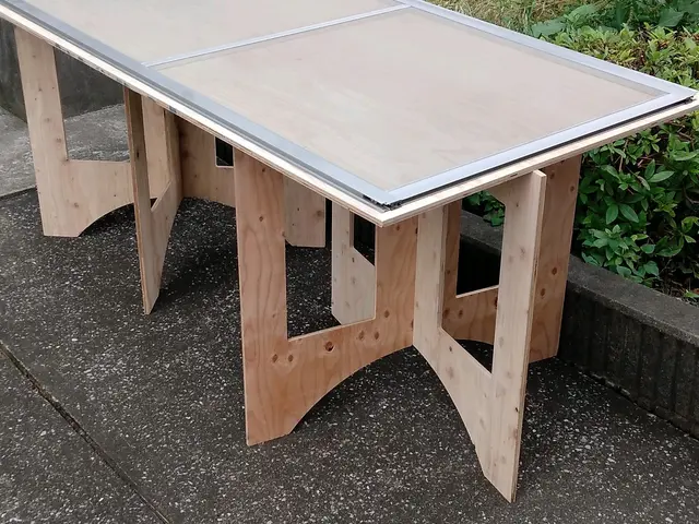 網戸張り替えを安く！即すぐできます。大サイズ、人気防虫24メッシ安！Pro的対応サービスの画像