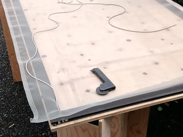 網戸張り替えを安く！即すぐできます。大サイズ、人気防虫24メッシ安！Pro的対応サービスの画像