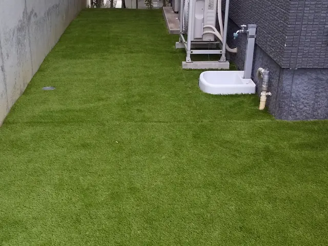 人工芝敷き設サービスの画像