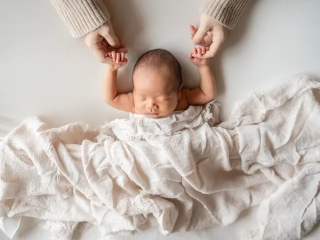 看護師ママカメラマンの安心ニューボーンフォト撮影［ご予約前にメッセージを◎］