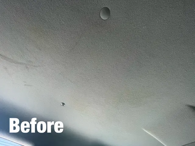 ☆レザー特有のベタ付き汚れを新車時に近い状態まで改善致します☆サービスの画像