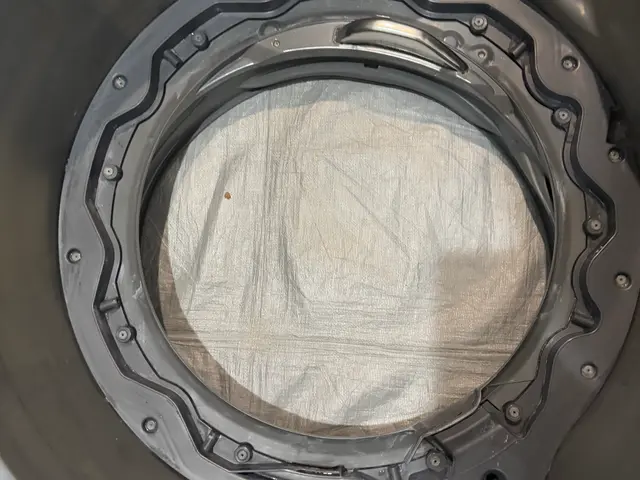 お子様やペットのいるご家庭必見！丁寧養生で汚れを残さない！無料追加対応まで保証サービスの画像