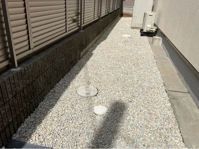 雑草のストレスを解決　★2月-5月は防草シートキャンペーン★除草剤散布無料サービスの画像