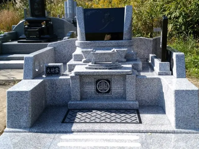 お墓参り代行　あなたにかわり大切な人に手を合わせますサービスの画像