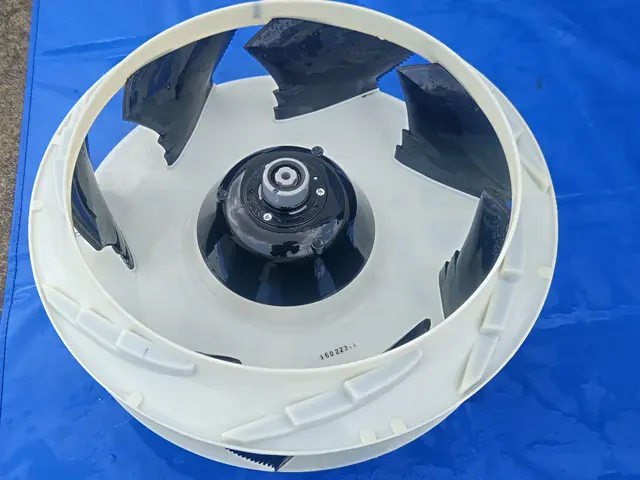 ◆駐車代お店負担◆予約から施工まで100％自社対応◆営業時間外も対応OK！サービスの画像