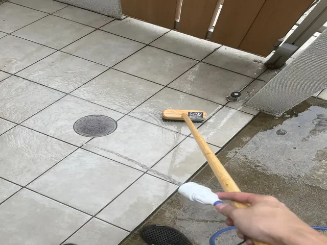 【高圧でピカピカ】綺麗にして入りたくなるベランダにします！☆業歴２０年以上☆サービスの画像