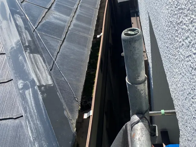 雨樋詰まり、掃除お任せ下さい。サービスの画像