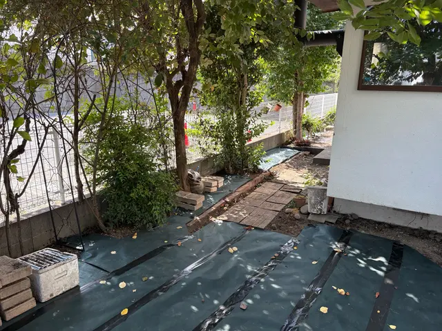 草の悩みに終止符！UGのプロ施工防草シートサービスの画像