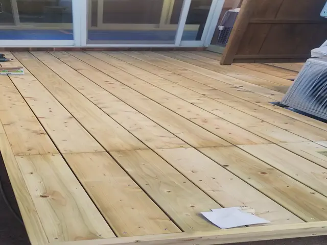 ウッドデッキ製作から塗装仕上迄　お任せ下さい!!サービスの画像
