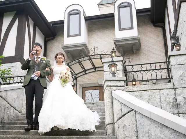 結婚式の写真データを重点的に欲しい！(遅くても次の日に納品可能)サービスの画像