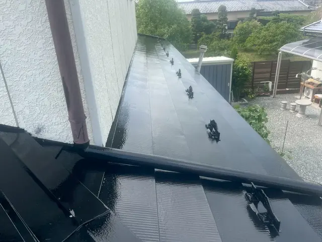 屋根塗装工事3回塗りサービスの画像