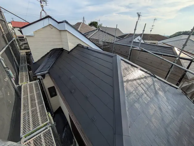 屋根塗装【検査費無料】経験豊富な職人がオーダーメイド施工いたします！サービスの画像
