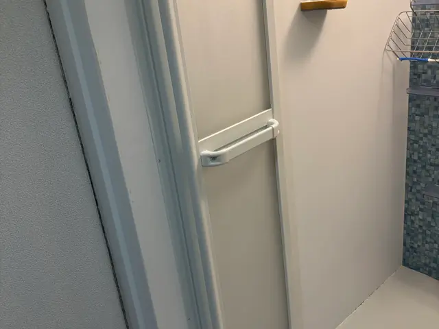 【懇切丁寧】お任せください！水垢、黒カビしっかり落とします！サービスの画像