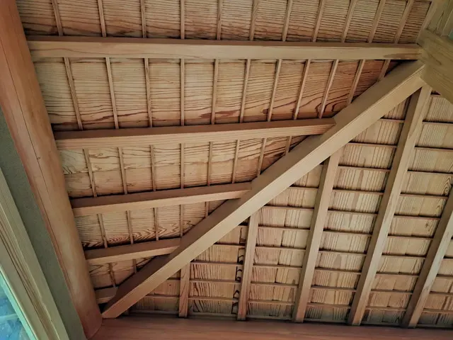 20年以上の実績で木材を熟知！木目の美しさが蘇る丁寧な仕上がりでお客様感動サービスの画像