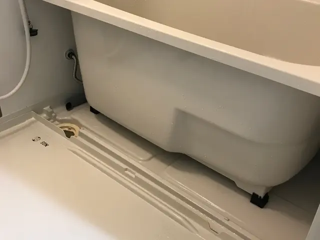 《エプロン内部洗浄、鏡の機械研磨込み》写真の店長が必ずお伺いしshinyします！サービスの画像