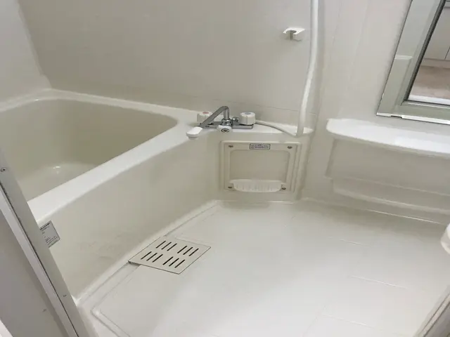 《エプロン内部洗浄、鏡の機械研磨込み》写真の店長が必ずお伺いしshinyします！サービスの画像