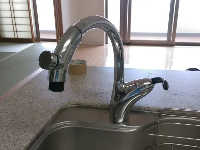 【作業歴15年以上国家資格保有】水栓蛇口交換・安心の取り付け施工保証1年付き！サービスの画像