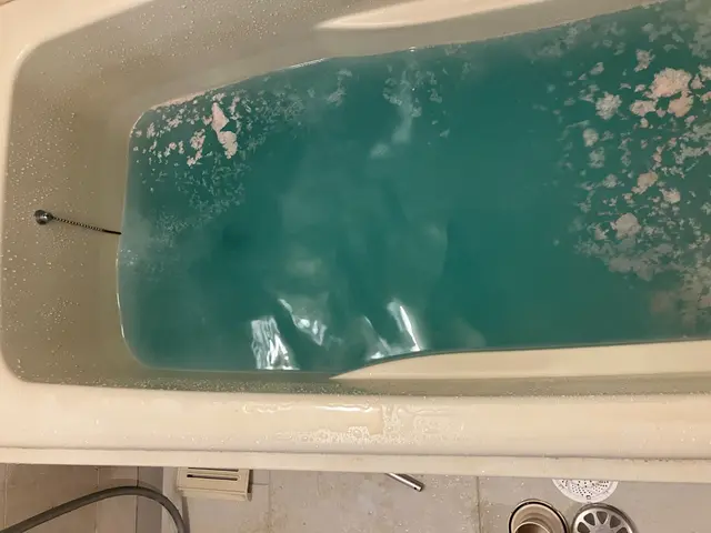 風呂釜（追い焚き配管）洗浄【風呂釜洗浄技士】サービスの画像