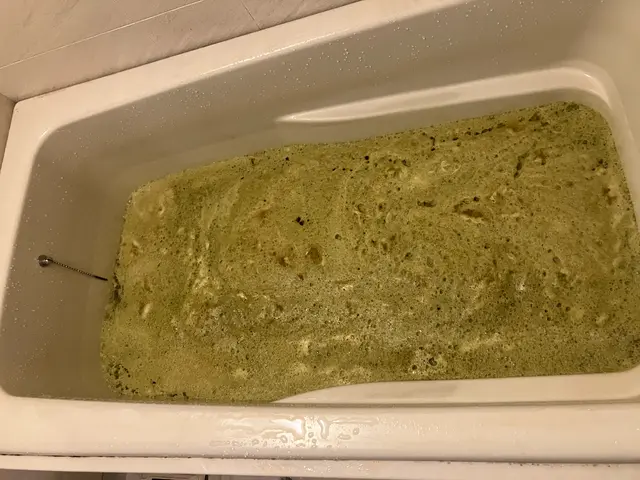 風呂釜（追い焚き配管）洗浄【風呂釜洗浄技士】サービスの画像