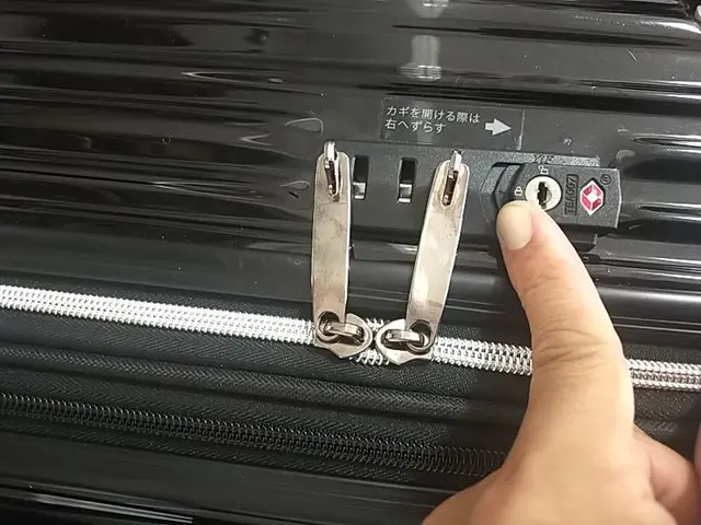 スーツケース鍵開け、ダイヤル番号探りサービスの画像