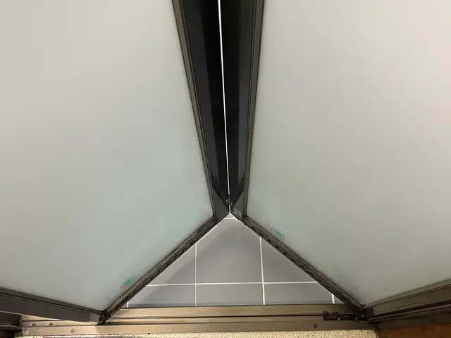 カビ、水垢、湯垢、石鹸カス…。お風呂は汚れの巣窟。私にお任せください！サービスの画像