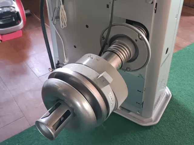 FFストーブの取り付けします。中古で購入されて部品の注文うけたまわります。サービスの画像