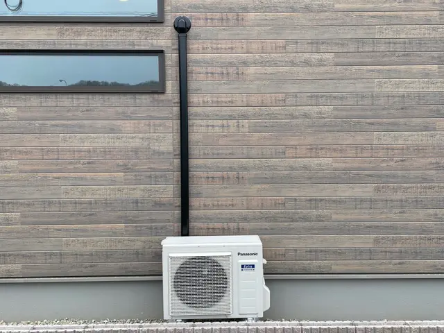 【大手家電量販店在籍32年の実績と安心】    安心してお任せください！サービスの画像