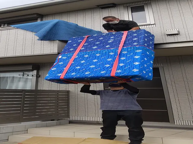 持ち運びはプロにお任せ。家具家電の移送！室内階段や2階から吊上げ下げも可能です！サービスの画像