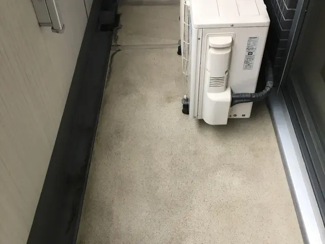 【11/4〜予約可】換気扇やお風呂みたくベランダも綺麗にしましょう！非喫煙者ですサービスの画像