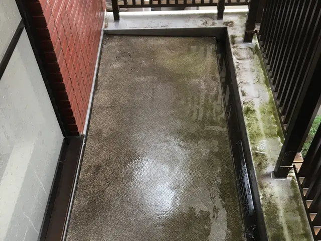 【11/4〜予約可】換気扇やお風呂みたくベランダも綺麗にしましょう！非喫煙者ですサービスの画像