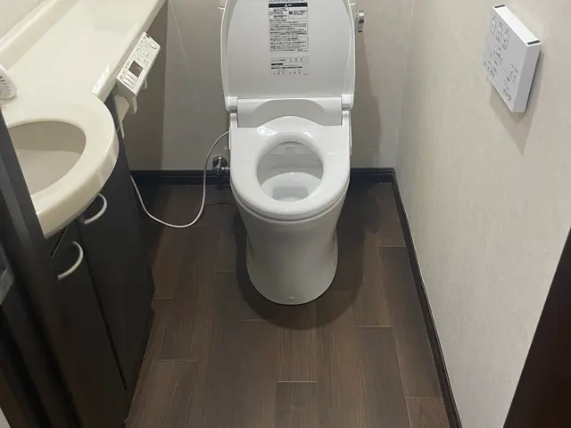 海老名市拠点！男性スタッフが丁寧に作業します！クロス、CF一緒に交換しませんか？サービスの画像