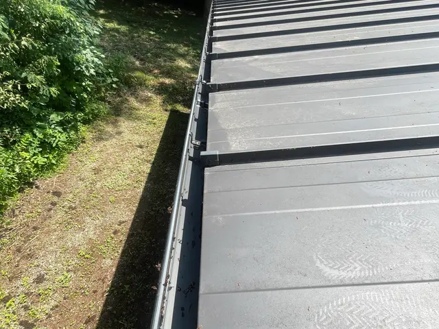 『最短当日24時間対応』『格安対応』雨樋清掃はプロにお任せ！ 詰りを格安解消サービスの画像