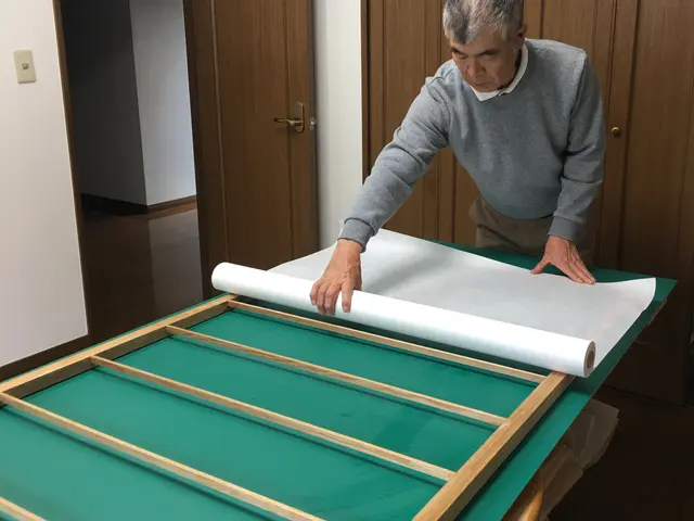 八王子の表具店　より丈夫な強化紙　ペット対応障子紙　折れ組子補修　持ち帰り丸洗いサービスの画像