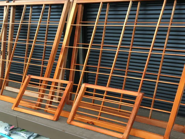 八王子の表具店　より丈夫な強化紙　ペット対応障子紙　折れ組子補修　持ち帰り丸洗いサービスの画像