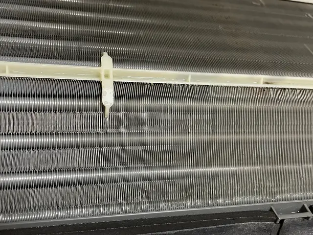 エアコンクリーニング作業実績2000台以上！追加料金一切なしサービスの画像