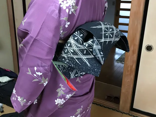 【着付け歴25年！】早朝料金無料！雅な美しさを引き立てる着付けをいたします。