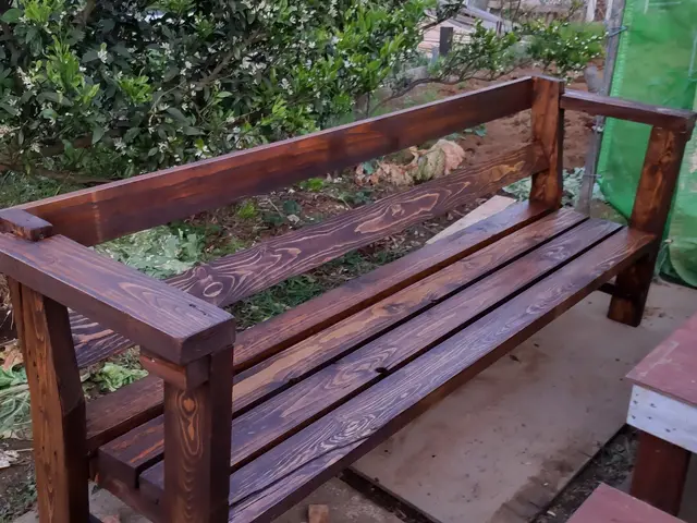 お客様にはもちろん私達職人が納得できる塗装を心がけてます。サービスの画像