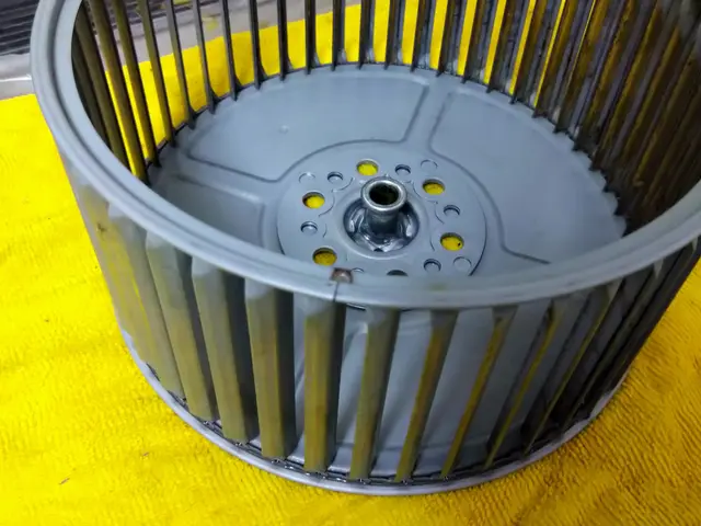 【吉川市発】レンジフードの面倒なお掃除お任せください(^▽^)/サービスの画像