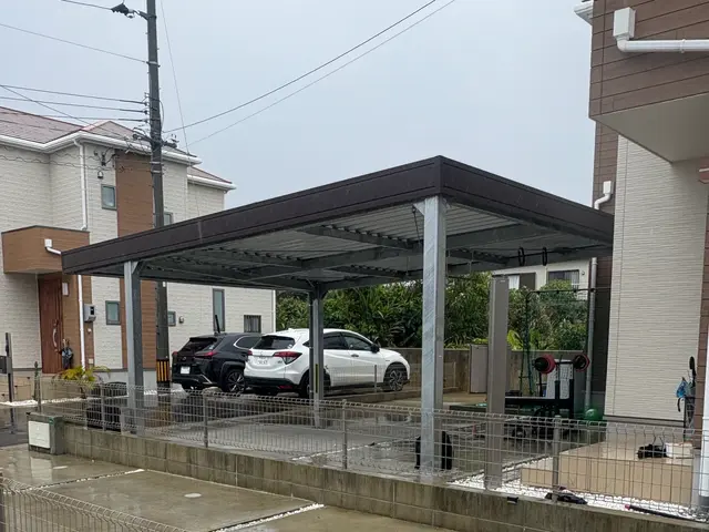 家の駐車場カーポート設置サービスの画像