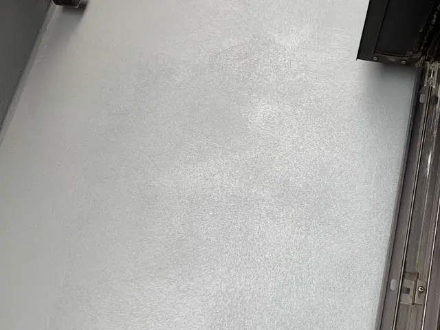 防水のプロにお任せ下さい。ベランダ屋上ウレタン防水サービスの画像