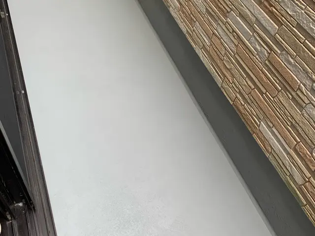 防水のプロにお任せ下さい。ベランダ屋上ウレタン防水サービスの画像